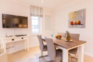 Feskerhüs, Niña - 8