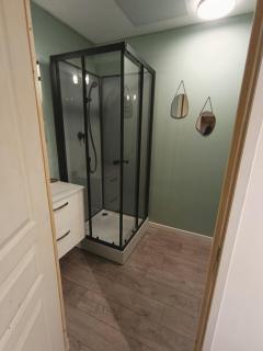 Agréable studio privé avec terrasse - 3