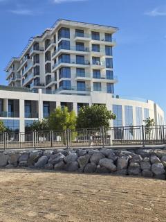 AquaLuxe by the Sea - 4