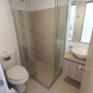 Cómodo apartaestudio con piscina y cerca a la playa! - 3