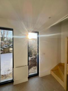 Quiet outbuilding with upstairs bedroom - 6