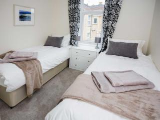 Stylish Central Bath House with five bedrooms - 1