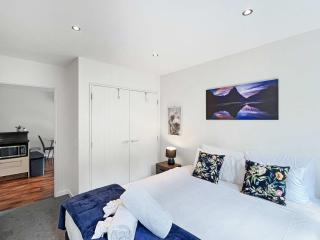 Shotover River 2 Bedrooms Luxury - 8