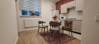 Flat in cottage close to the centre parking, WiFi, BBQ - Leópolis - 8