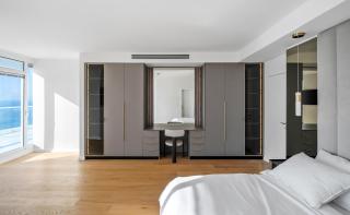 The 27th floor - a penthouse overlooking the beach - 6