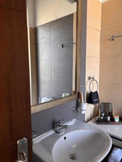 Vathyskia Guesthouse - 8