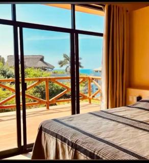 Luxury Ocean View Villa - 2