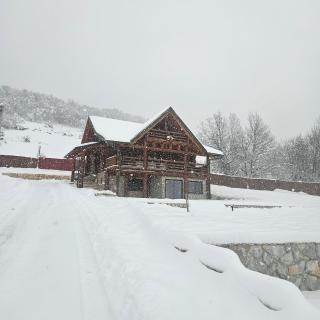 Luxury Family Lodge - Pool, Spa & Tennis Paradise - Gospić - 0