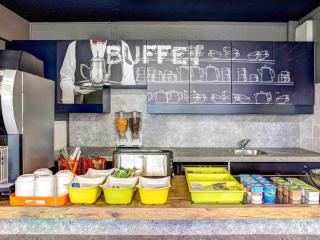 ibis Budget Caen Memorial - 7