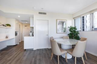 Stylish Apartment in Brisbane Share Save - 5