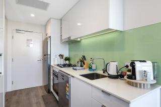 Stylish Apartment in Brisbane Share Save - 4