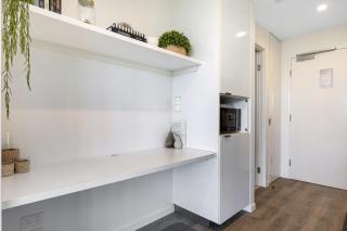 Stylish Apartment in Brisbane Share Save - 3