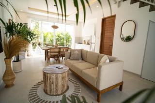 Well stocked, near Canggu - Balinese Rose Villa - 0