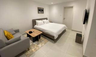 Serviced Studio at The Bantree With Pool View - 2