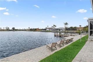 Gulf Access Waterfront Oasis - 8