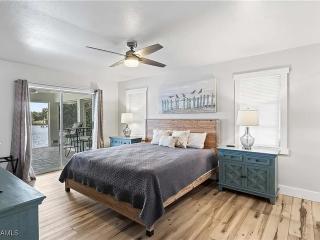 Gulf Access Waterfront Oasis - 7