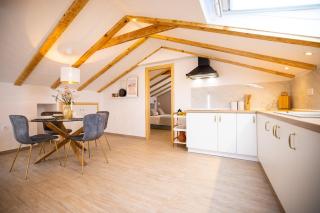 Villa Coleum - with pool and hot tub - 2