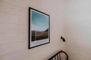 Briarfield Farm Stays - Coillte Cabin - 4