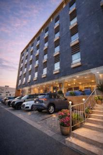 شقة بتصميم فاخر قريبة من الواجهة البحرية - 9