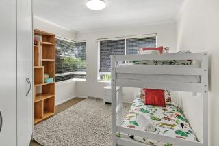 Surf Side Buddina Escape - 5