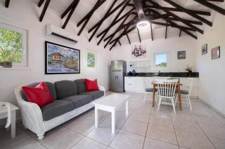 Milton 3 Br Quiet Beachfront Pool Dock - 8