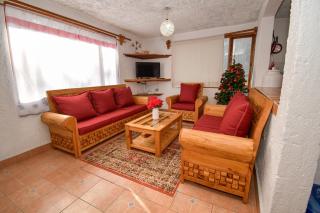 Quiet home near the lake - 0