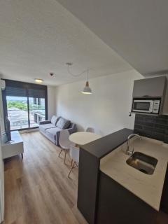 Cerca de todo, con parking - 7