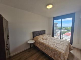 Cerca de todo, con parking - 4