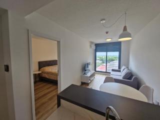 Cerca de todo, con parking - 5