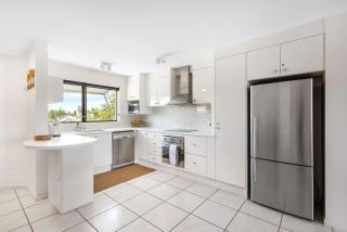 4-80 Noosa Pde Noosa Heads -Commodore - 3