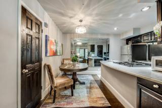 Spacious 1BR Retreat on Historic Swiss Ave - 3