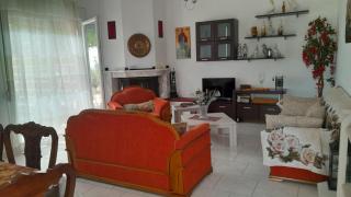 Georgia's Summer House - 5