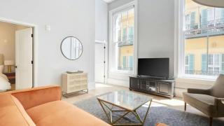 2 Units Steps to the French Quarter Bourbon St The Harlequin by AvantStay - 0