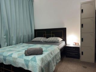 Mudjhako's Place - 1