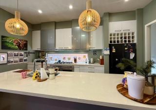 Beachside Family Home - 5