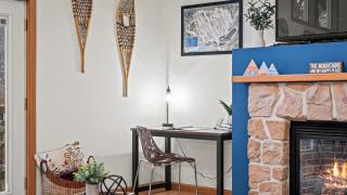 Mews Mountain House by AvantStay Walk to Beach Hot Tub Game Room - 2