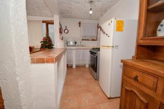 Quiet home near the lake - 8