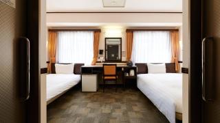 Toyoko Inn Chiba eki Higashi guchi - 1