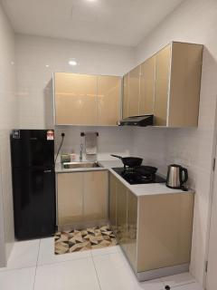 SkyTrees Redtro near AEON Bukit Indah - 3