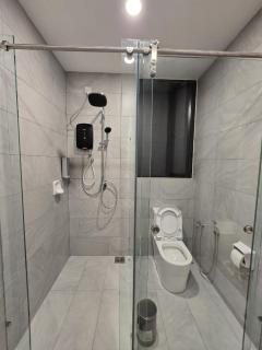 SkyTrees Redtro near AEON Bukit Indah - 2