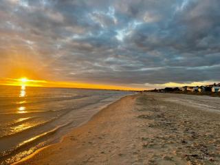 Beachside Family Home - 2