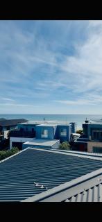 Beachside Family Home - 0