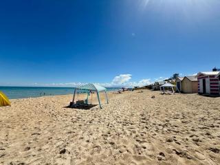 Beachside Family Home - 1