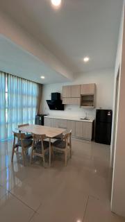1 Avenue Homestay & Serviced Apartments - 4