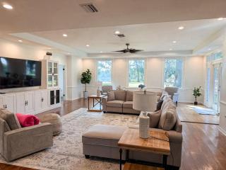 Events & Weddings Welcome! Lake View Pool Home - 2