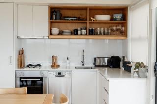 Moonbird Beach Shack ~ Ocean Escape - 1