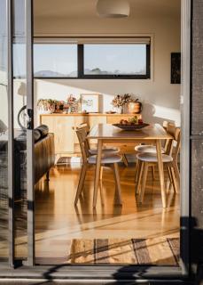 Moonbird Beach Shack ~ Ocean Escape - 9