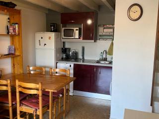 Villa T4 au Bord du Lac avec Terrasse, 6 Pers, Parking, Animaux Acceptés, Classée 1* - FR-1-798-37 - 1