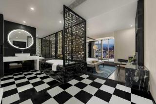 Suger High-Altitude River View Hotel - 1