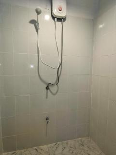 Lumphini Perfect Escape Sunny Rooftop EnSuite - 6